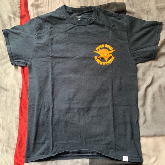 Rare Kinfolk Merch Tee - Picture 1 of 5